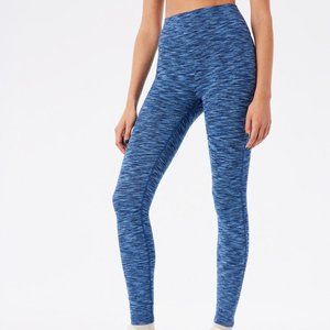 Outdoor Voices 7/8 Freeform Leggings in Size S Blue Ocean Flow